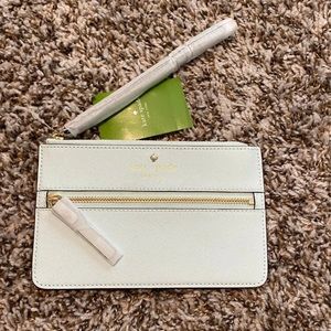 NWT Kate spade wristlet